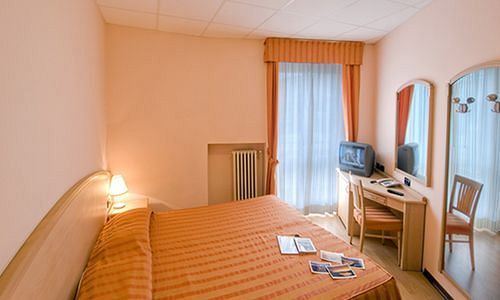 Hotel Residence Dei Fiori بافينو المظهر الخارجي الصورة