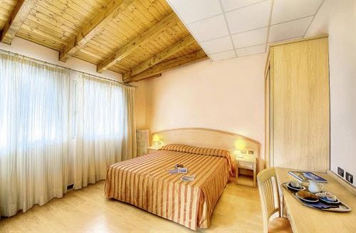 Hotel Residence Dei Fiori بافينو المظهر الخارجي الصورة