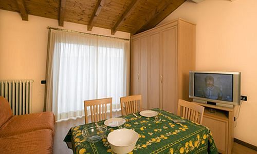 Hotel Residence Dei Fiori بافينو المظهر الخارجي الصورة